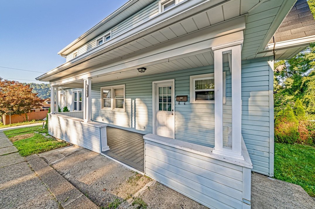 365 Murtland, Springdale, PA 15144