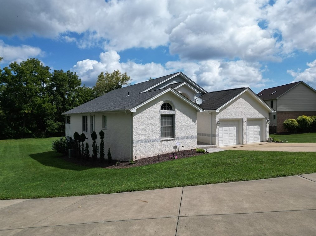 1010 Allison Hollow Rd, Washington, PA 15301-8667