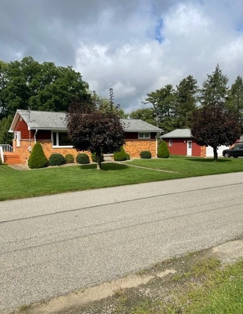 126 Richmond St, Loyalhanna, PA 15661-9706