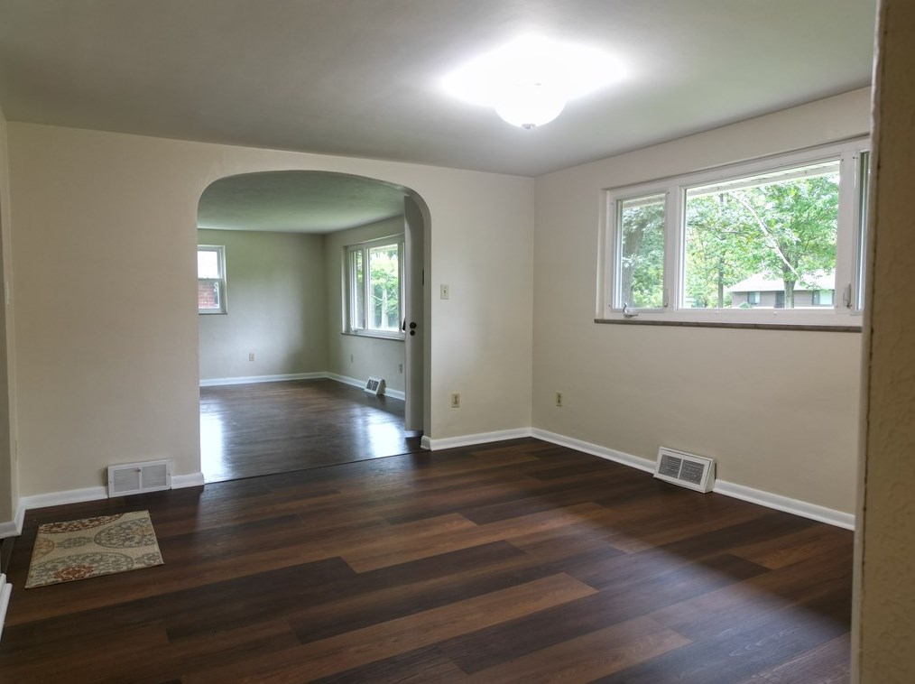 116 Breezewood Dr, Butler PA 16001-8618 exterior