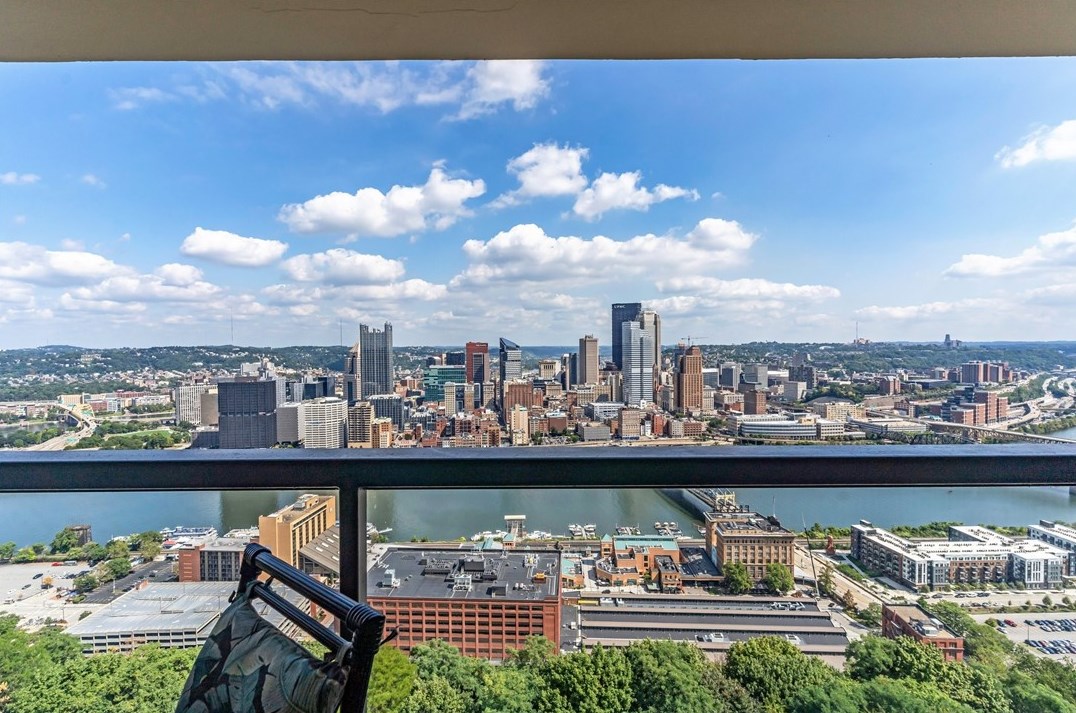 111 Grandview Ave #1203, Pittsburgh, PA 15211