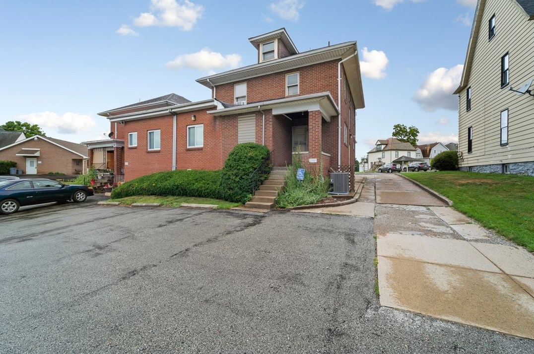 18-24 Wilson Ave, Washington, PA 15301