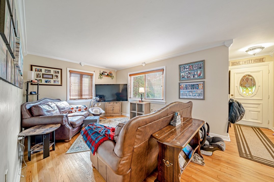 834 4th St, Oakmont, PA 15139