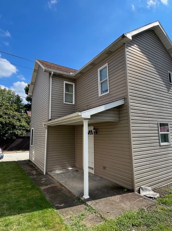 233 E Fairview, Connellsville, PA 15425