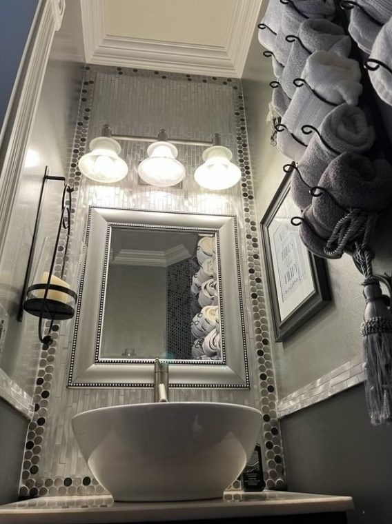 340 Grandview Ave, Zelienople PA  16063-1101 exterior