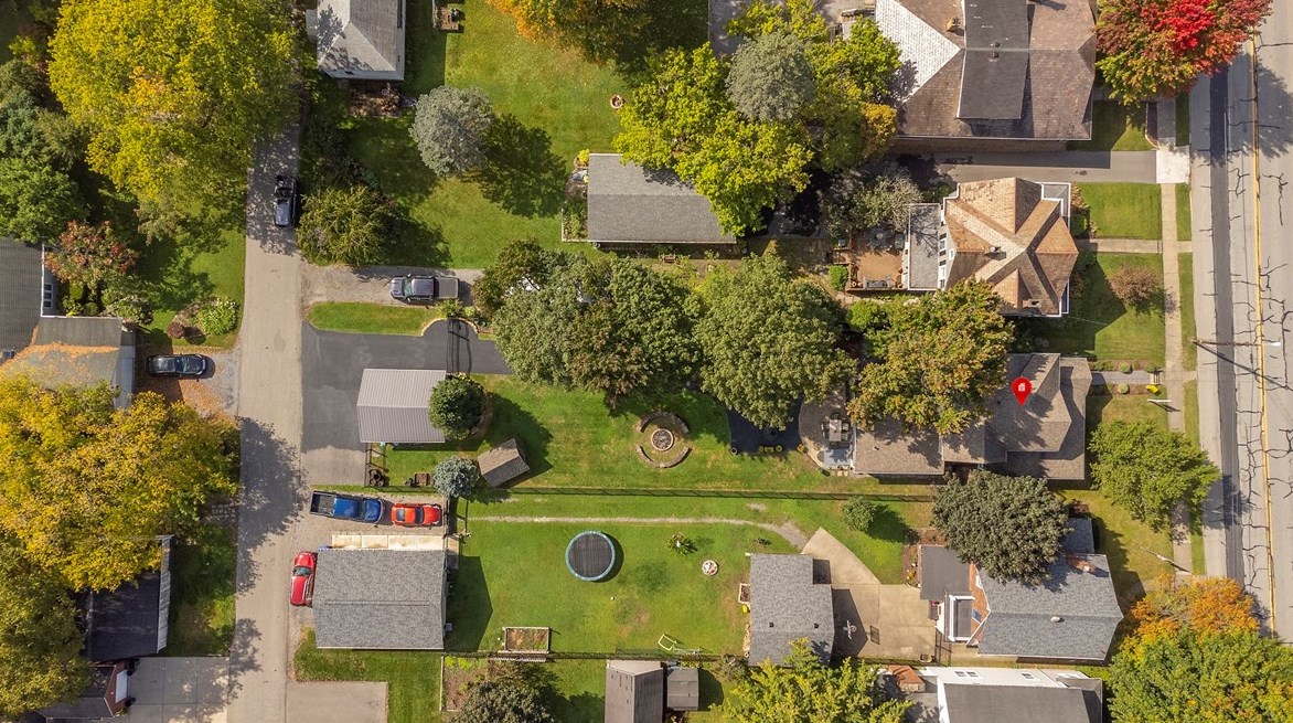 340 Grandview Ave, Zelienople PA  16063-1101 exterior