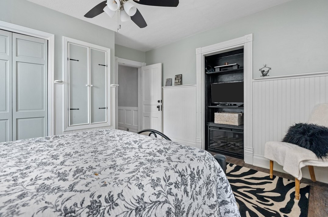 340 Grandview Ave, Zelienople PA  16063-1101 exterior