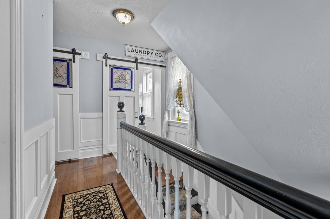 340 Grandview Ave, Zelienople PA  16063-1101 exterior