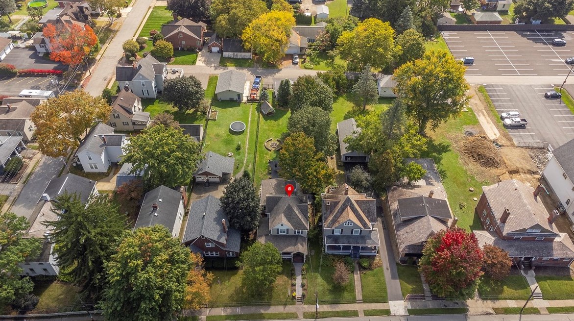 340 E Grandview Ave, Zelienople, PA 16063