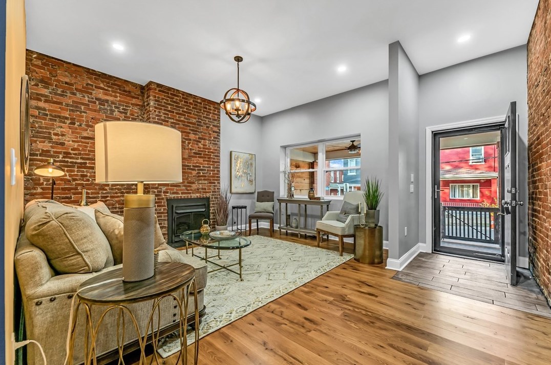 296 Main St, Penn Hills, PA 15201