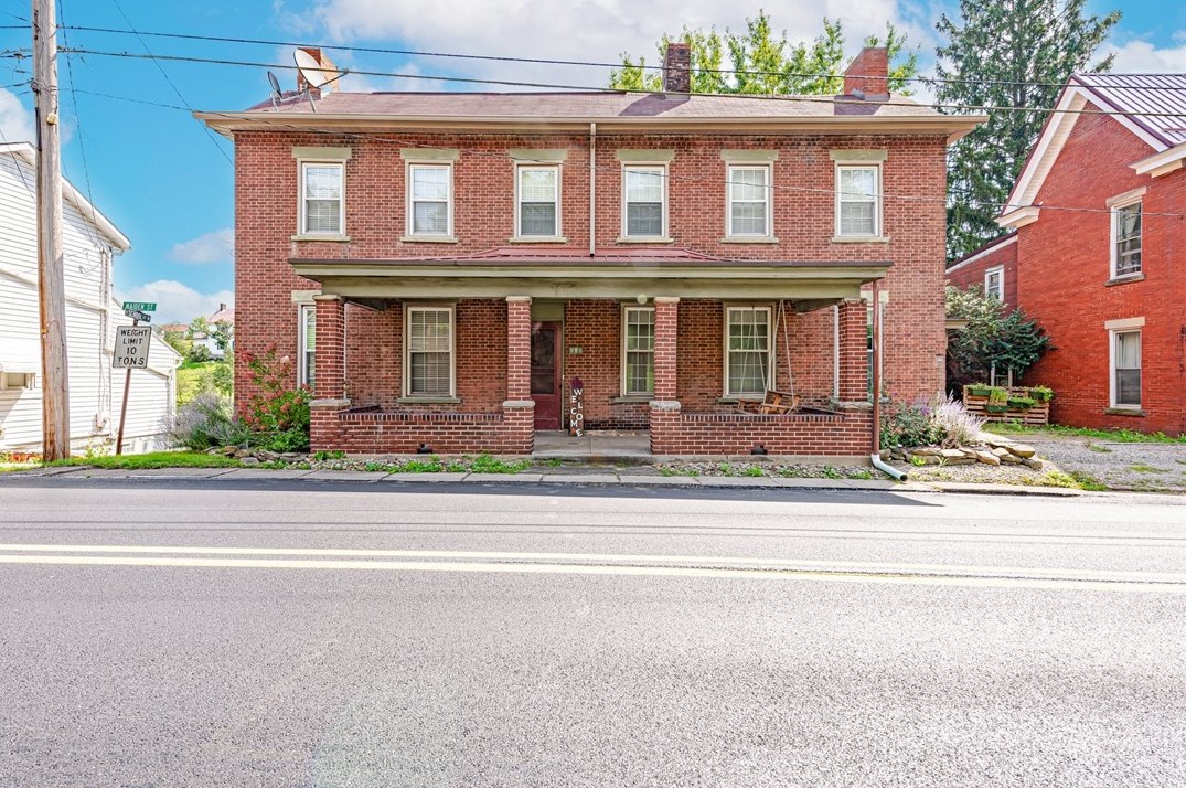 993 Maiden St, Beallsville, PA 15313