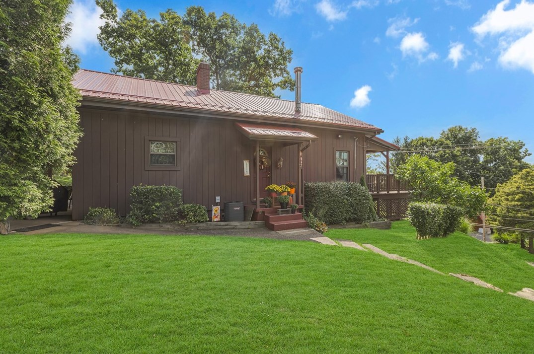 1712 Darlington, Beaver Falls, PA 15010