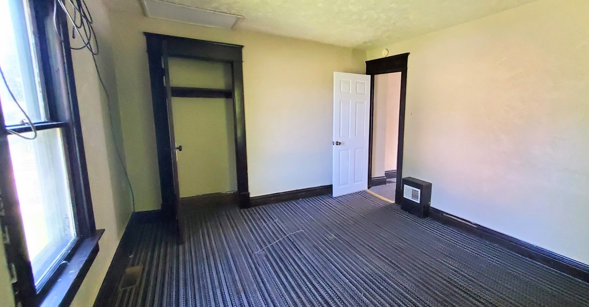 636 Ray St, New Castle PA  16101-4240 exterior