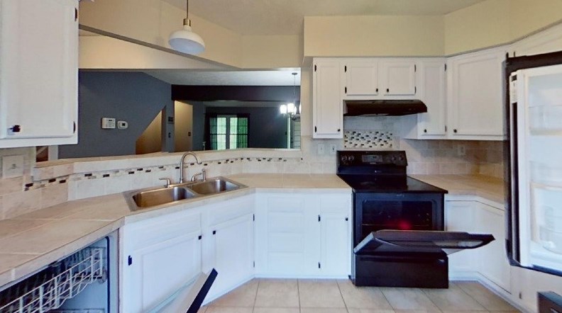 243 Fieldbrook Dr, Canonsburg, PA 15317