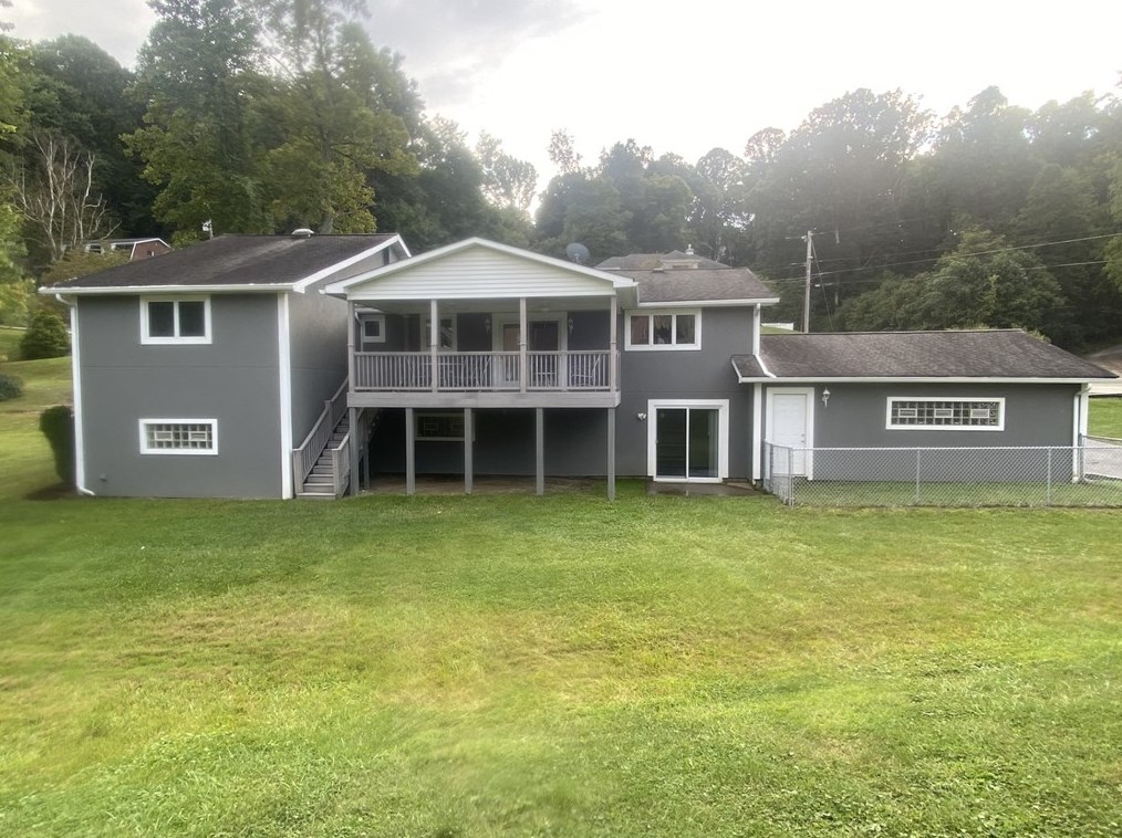 65 Wiggins Ln, Oliphant Furnace, PA 15401-3989