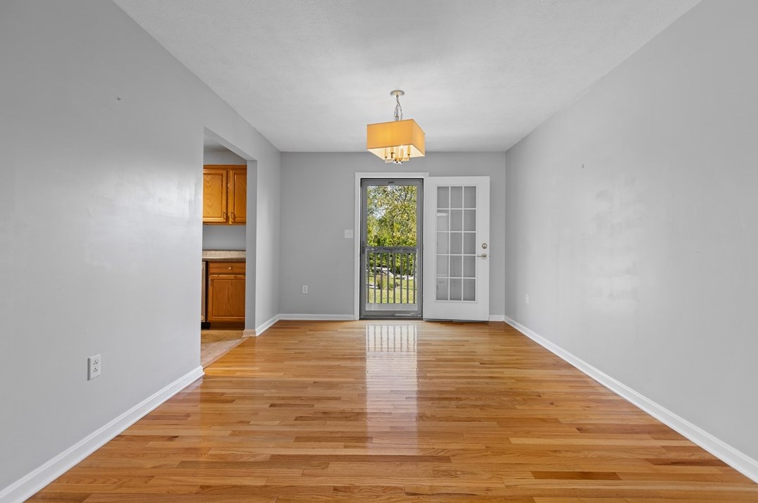 429 Linda Ln, Houston, PA 15342-1083