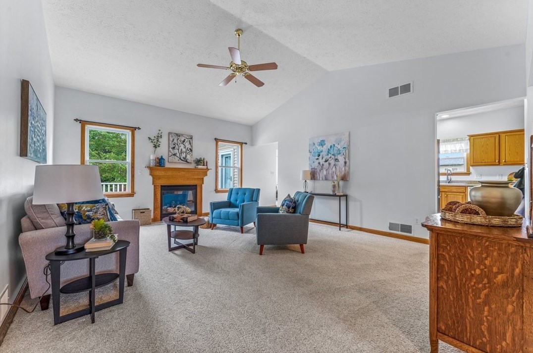 46 Wynfield Ln, New Wilmington, PA 16142