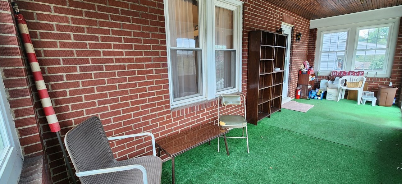 710 Donnan Ave, Washington PA 15301-3815 exterior