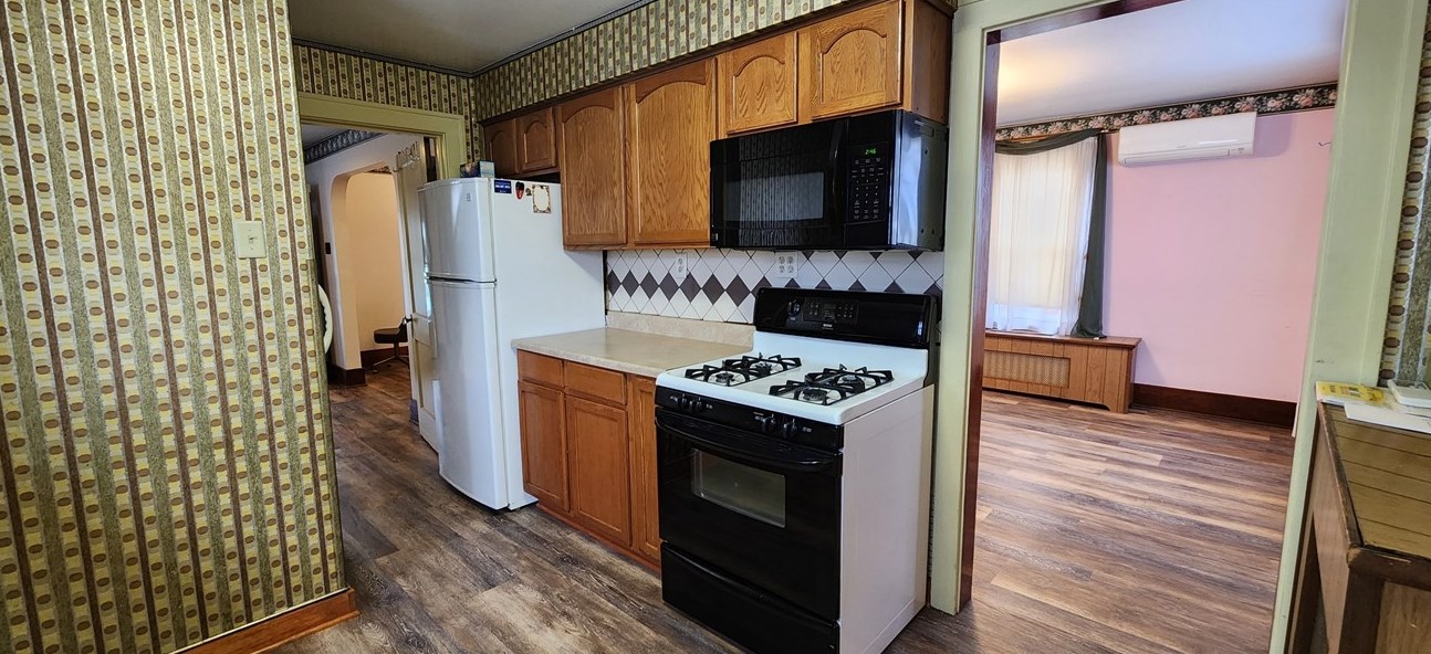 710 Donnan Ave, Washington PA 15301-3815 exterior