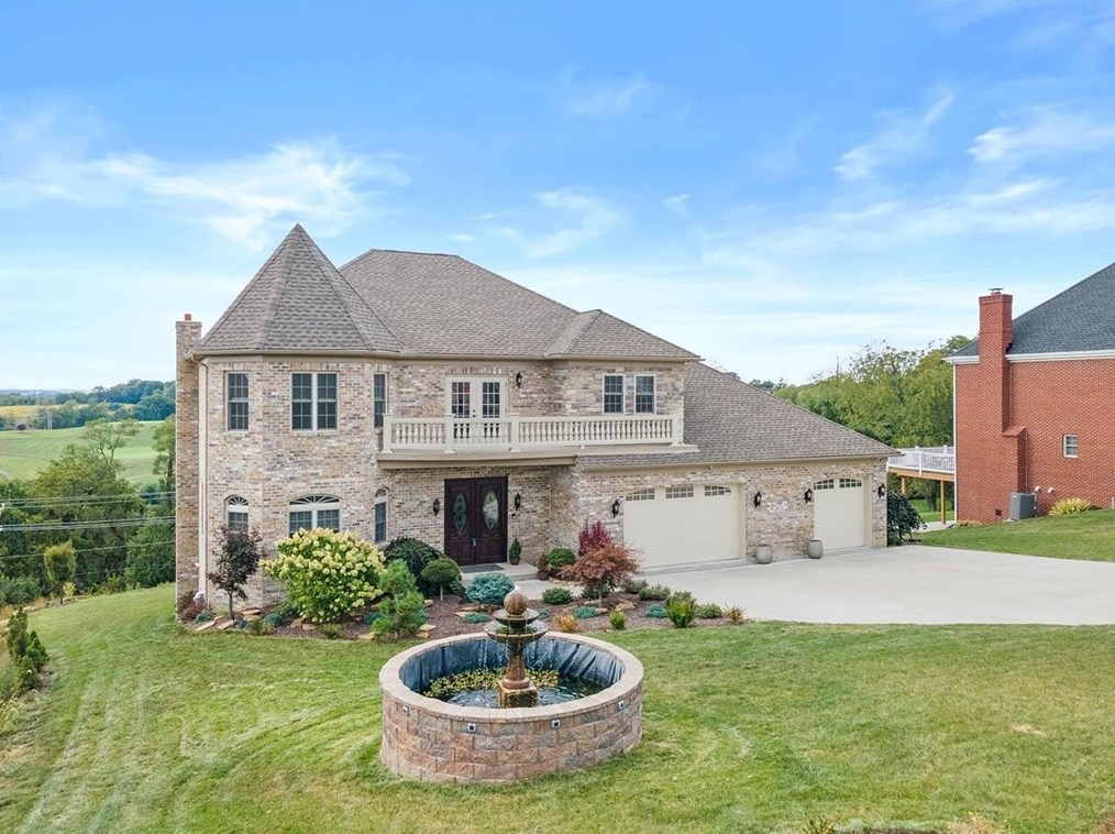 619 Sagewood Dr, Venetia, PA 15367