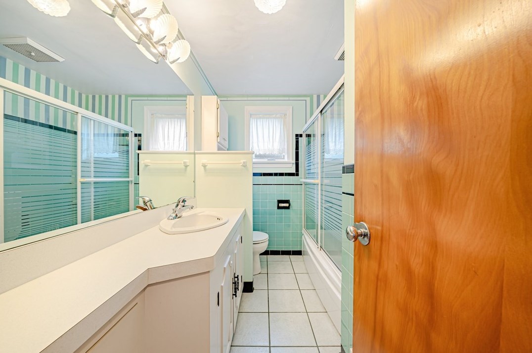 370 Cp St, North Huntingdon PA 15642-1394 exterior