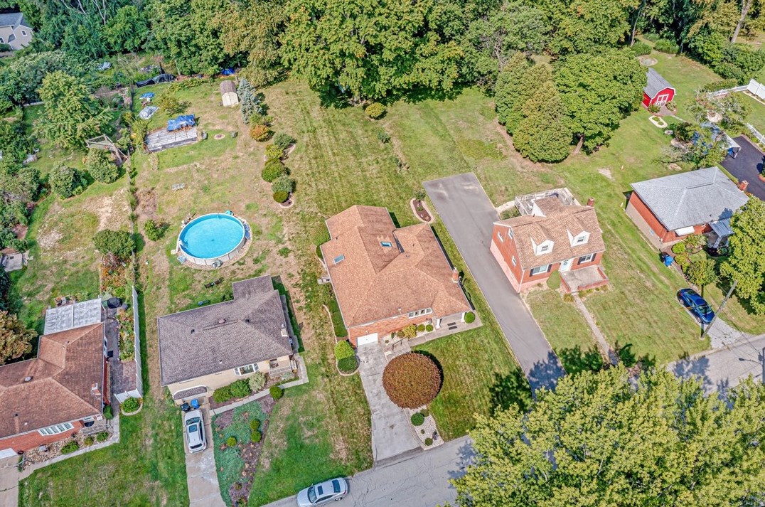 370 Cp St, North Huntingdon PA 15642-1394 exterior