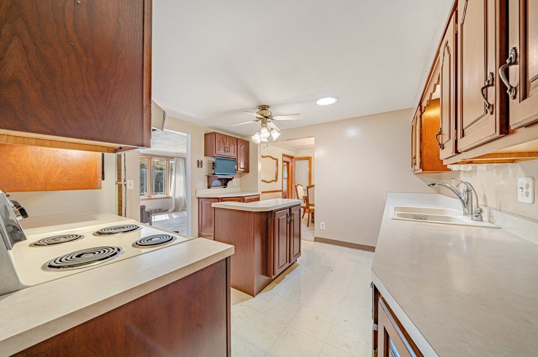 370 Cp St, North Huntingdon PA 15642-1394 exterior