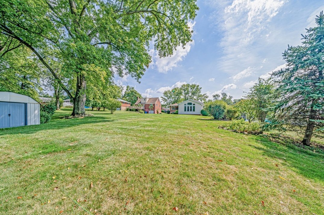 370 Cp St, North Huntingdon PA 15642-1394 exterior