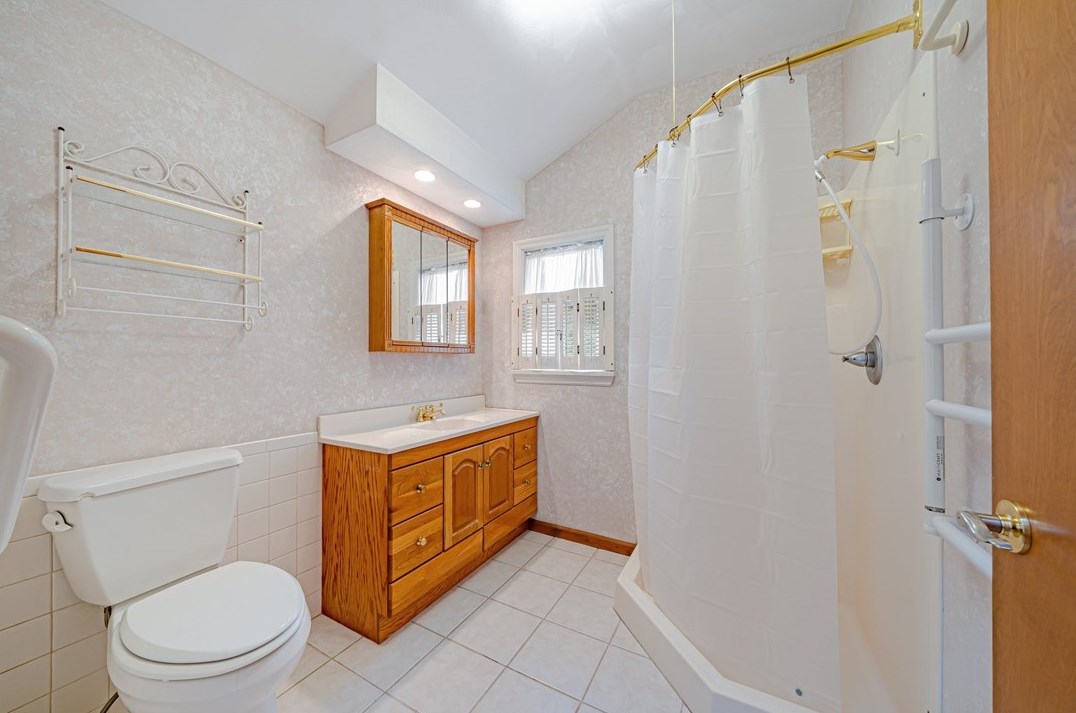 370 Cp St, North Huntingdon PA 15642-1394 exterior