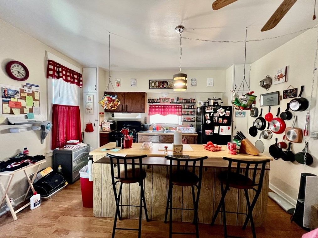 916 9th Ave, New Brighton, PA 15066