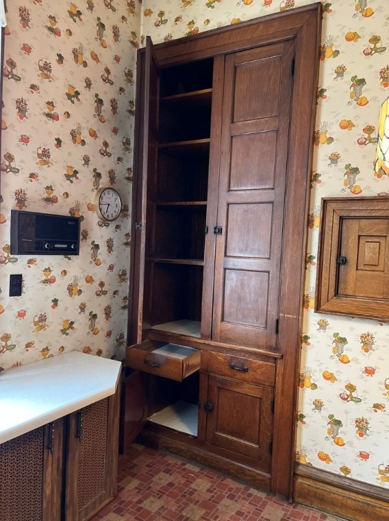 44 Stockton Ave, Oliphant Furnace PA  15401-2839 exterior