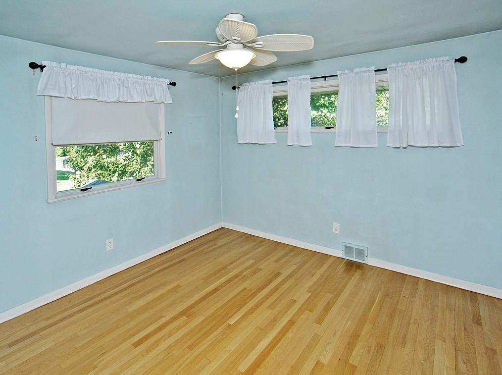 710 Santone Dr, Greensburg PA  15601-4674 exterior