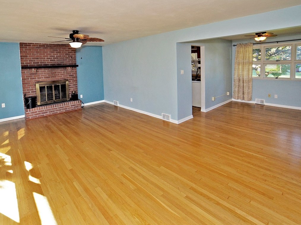 710 Santone Dr, Greensburg PA  15601-4674 exterior