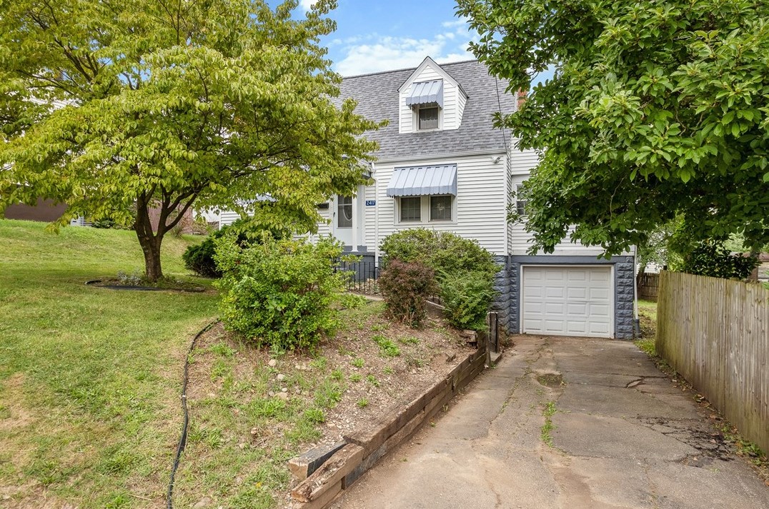 2417 Milburn St, McKeesport, PA 15132