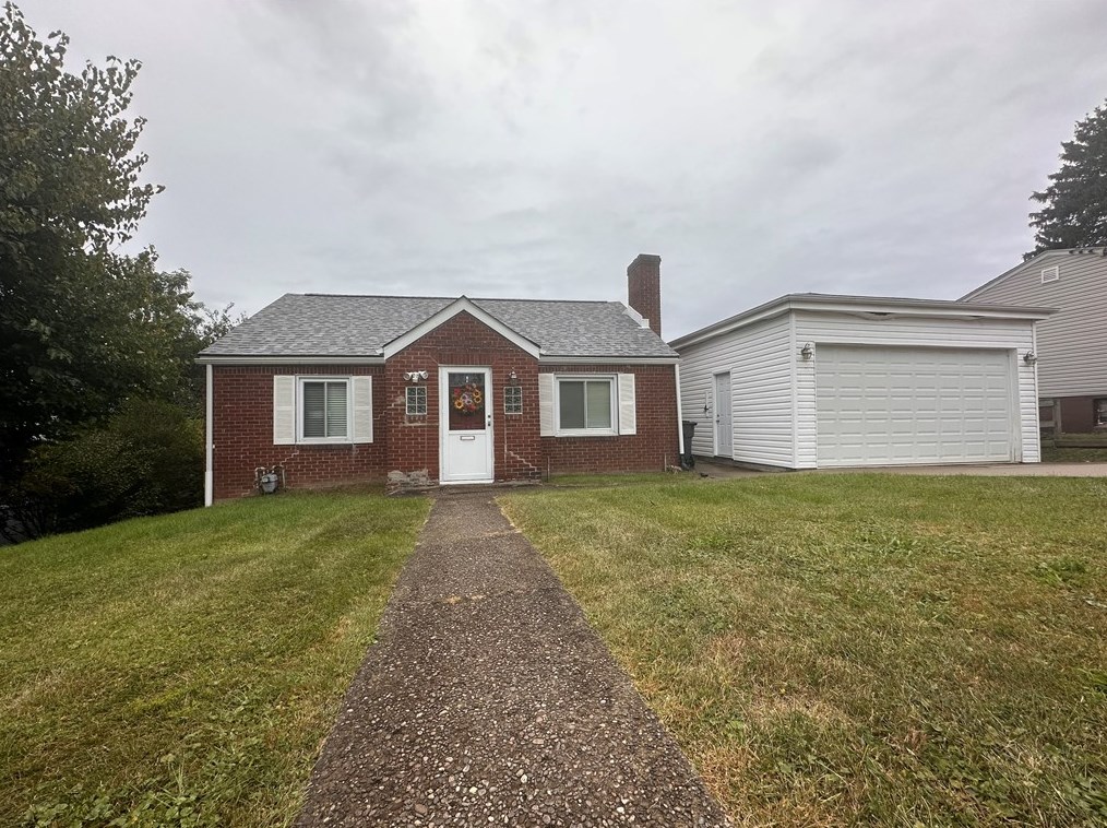 1728 Davis St, Bridgeville, PA 15017-3002