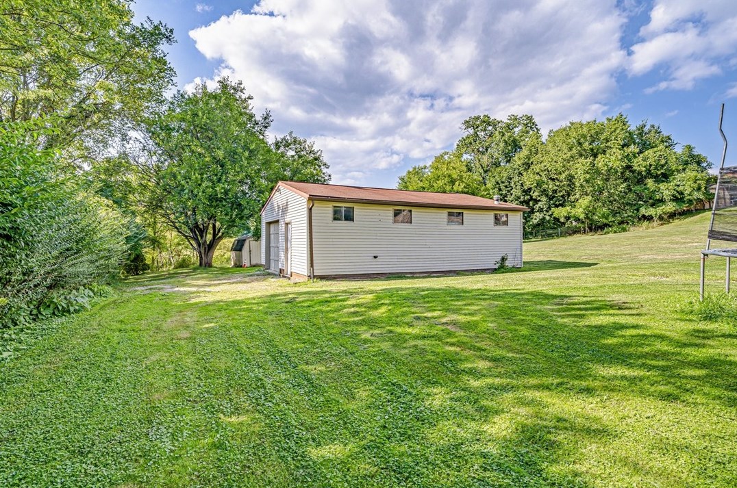 2144 Robert St, North Huntingdon, PA 15642