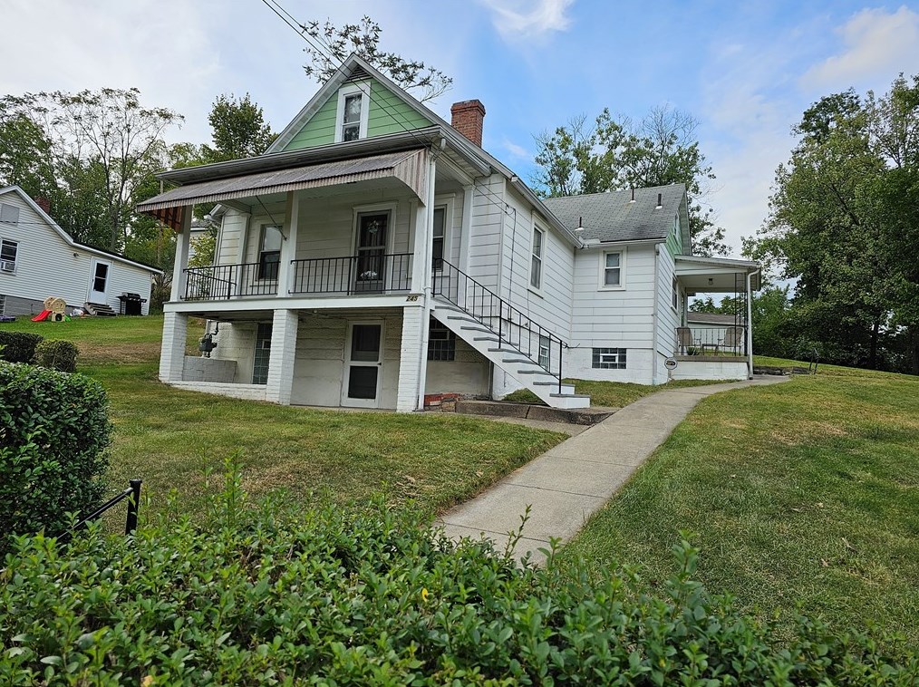 245 Elm St, Washington, PA 15301-5215