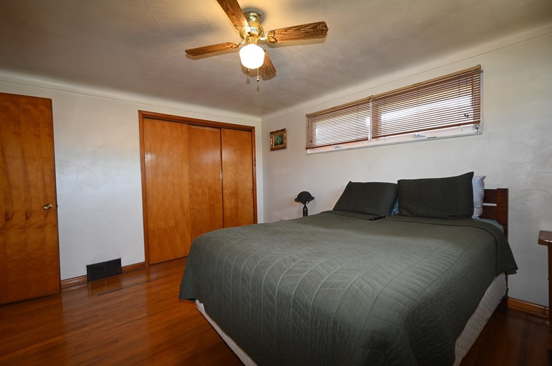 100 Un Ave, North Versailles PA 15137-1847 exterior