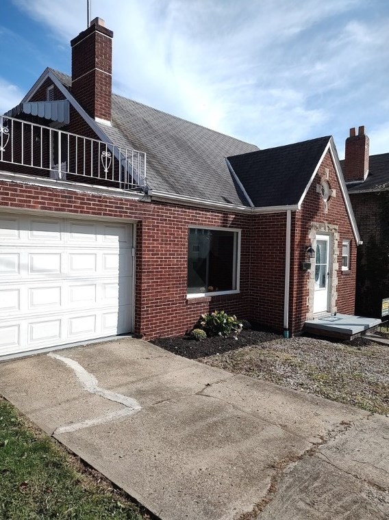 1304 Bakerstown Rd, Tarentum, PA 15084-1110