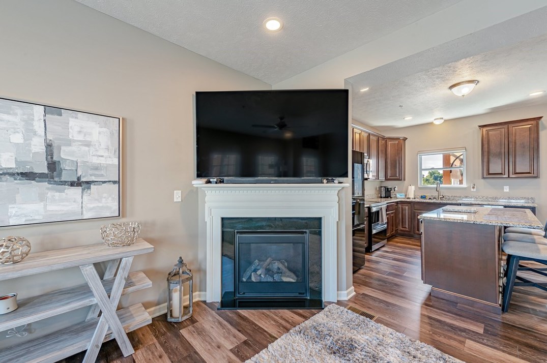 101 Alderwood Dr, Greensburg PA  15601-5480 exterior