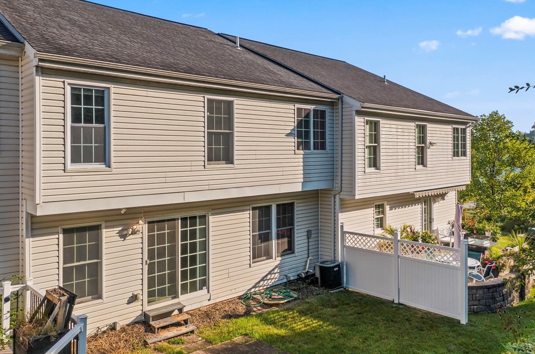 2035 Trillium Ct North, Canonsburg, PA 15317