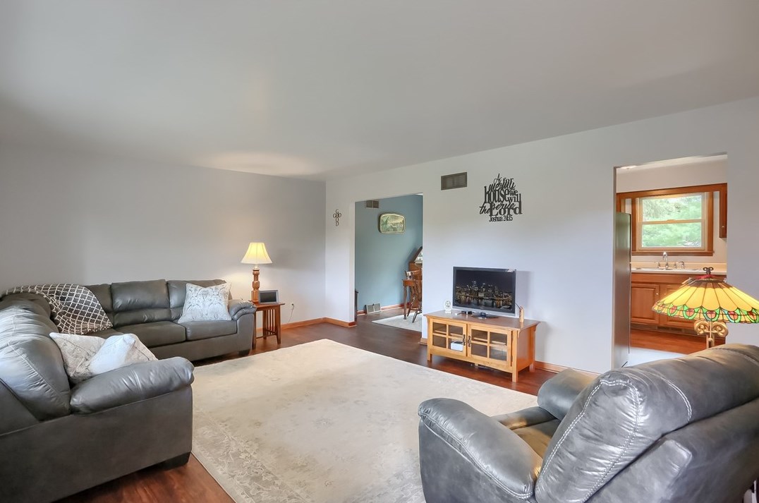 38 Fieldstone Pl, Zelienople PA  16063-9313 exterior