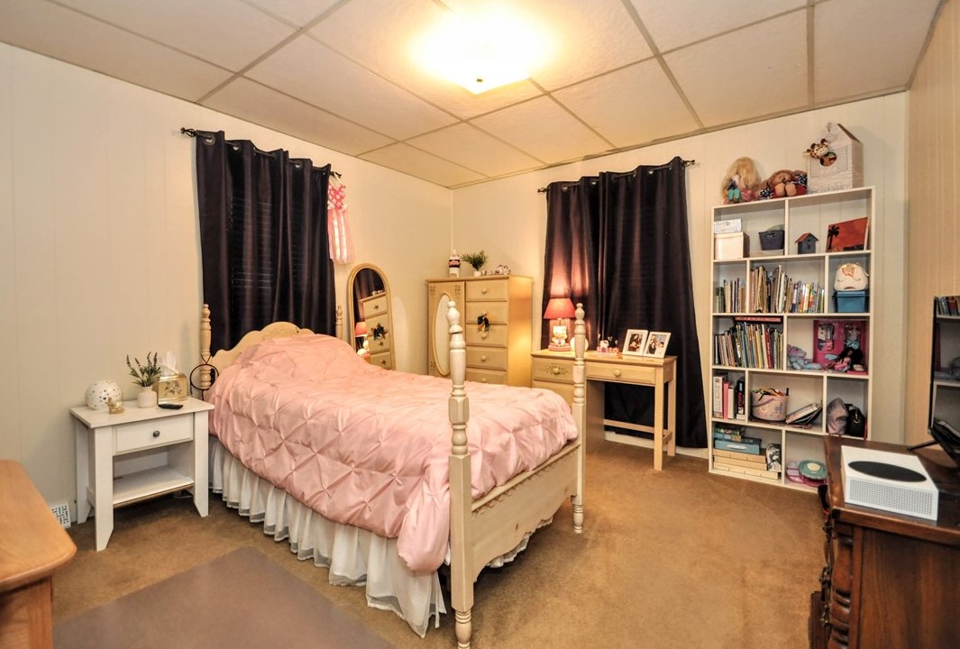 30 Huffman Ave, Washington PA  15301-6319 exterior