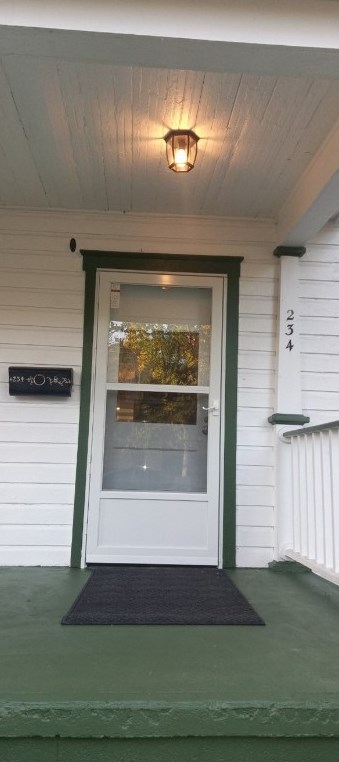 234 Beaver St, Mercer, PA 16137-1062