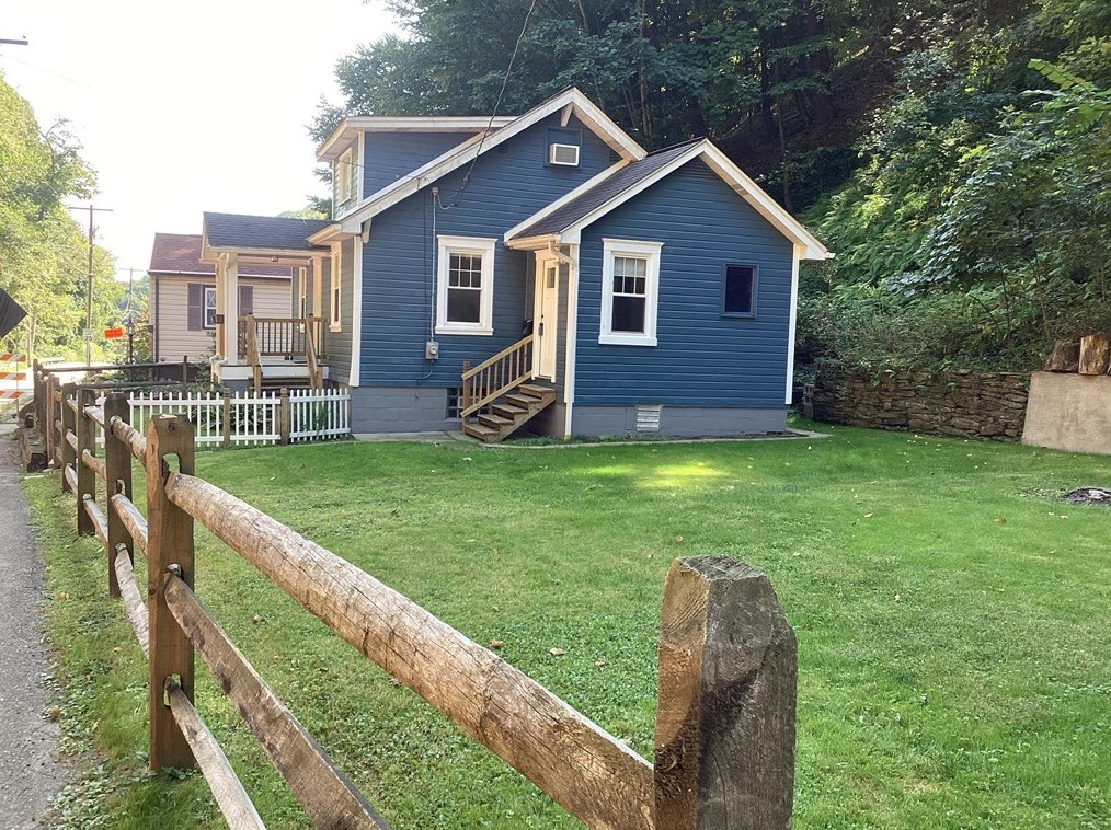 479 Crawford Run Rd, Creighton, PA 15030-1014
