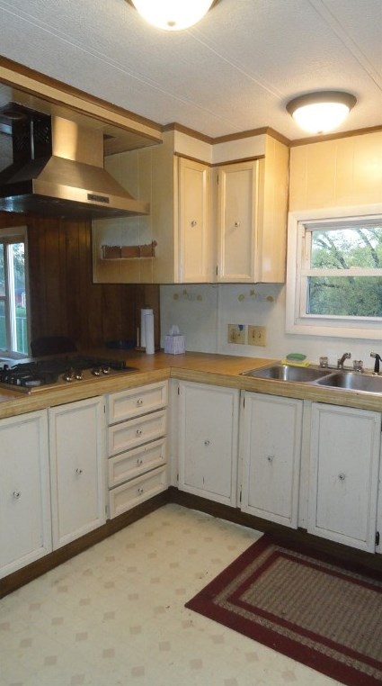 423 Portman Rd, Butler, PA 16002-9121