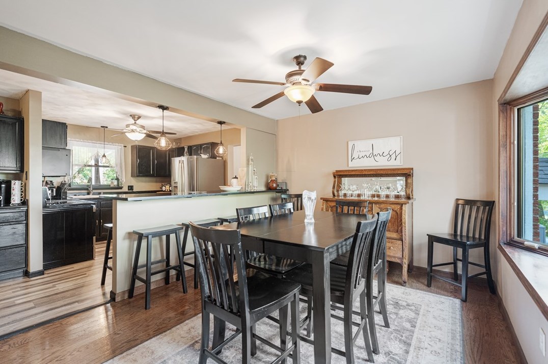 54 Highland Ridge Rd, Washington PA 15301-8591 exterior