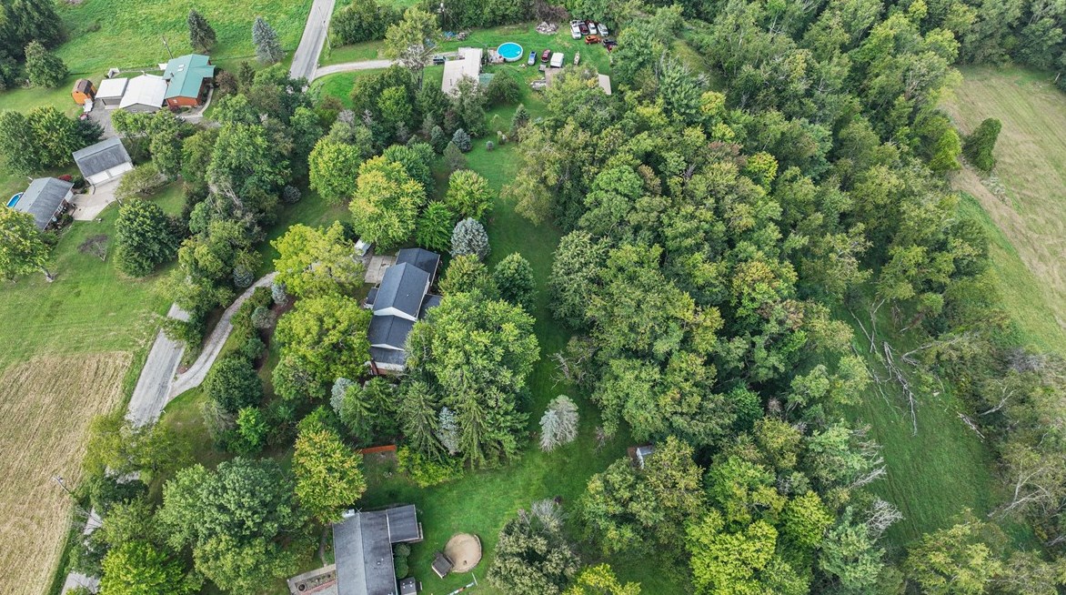 54 Highland Ridge Rd, Washington PA 15301-8591 exterior