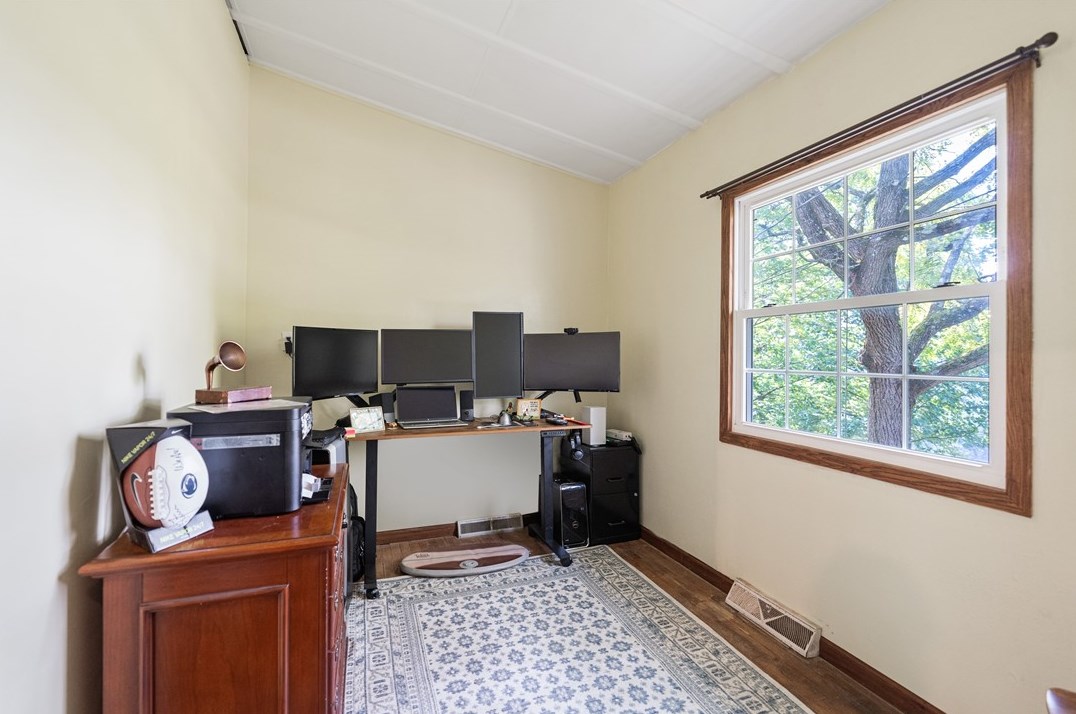 54 Highland Ridge Rd, Washington PA 15301-8591 exterior