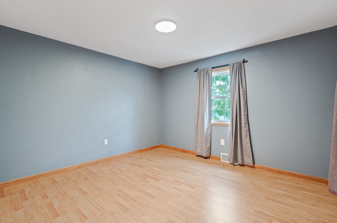 54 Highland Ridge Rd, Washington PA 15301-8591 exterior